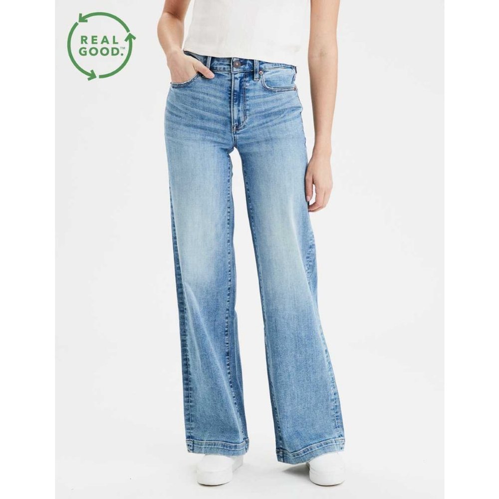 American Eagle Wide Leg Lightwash Jeans
